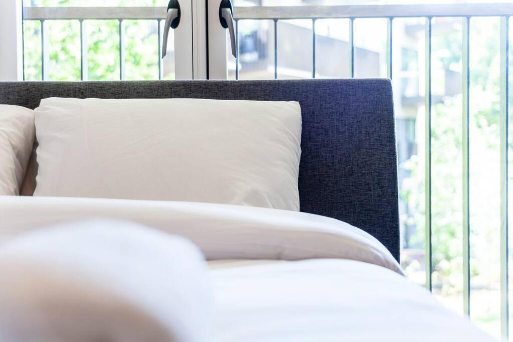 Stunning New 3 Bdr Duplex Wbalcony, East London 아파트 외부 사진