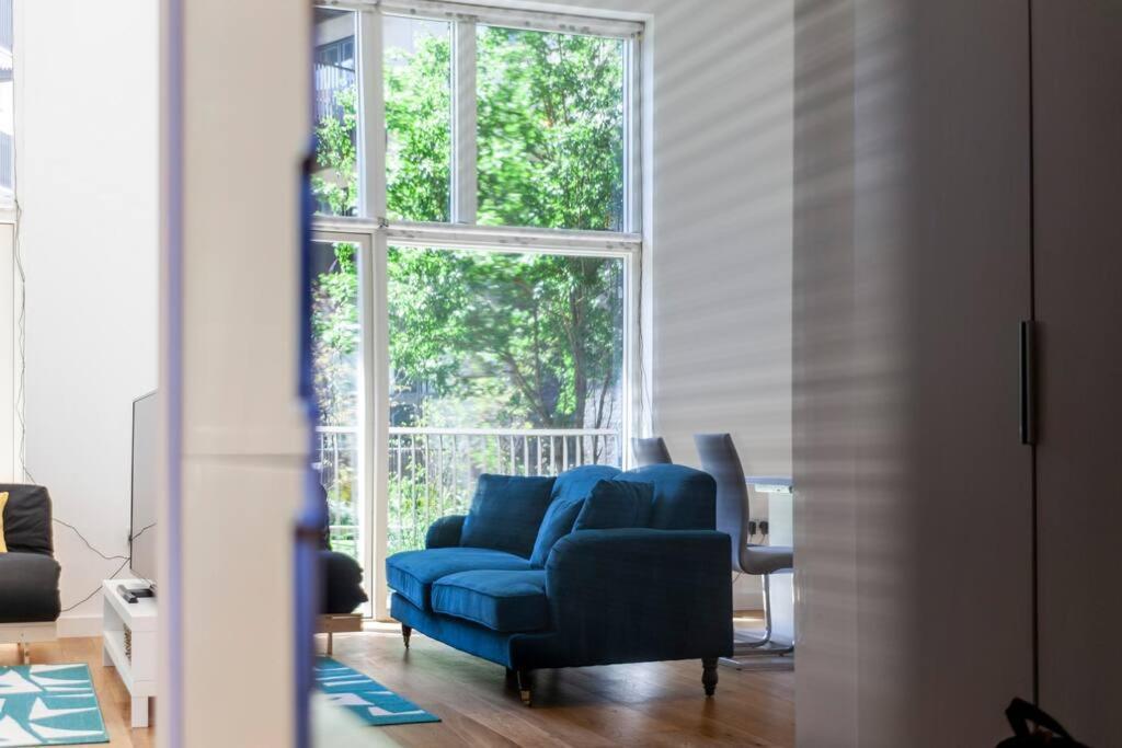 Stunning New 3 Bdr Duplex Wbalcony, East London 아파트 외부 사진